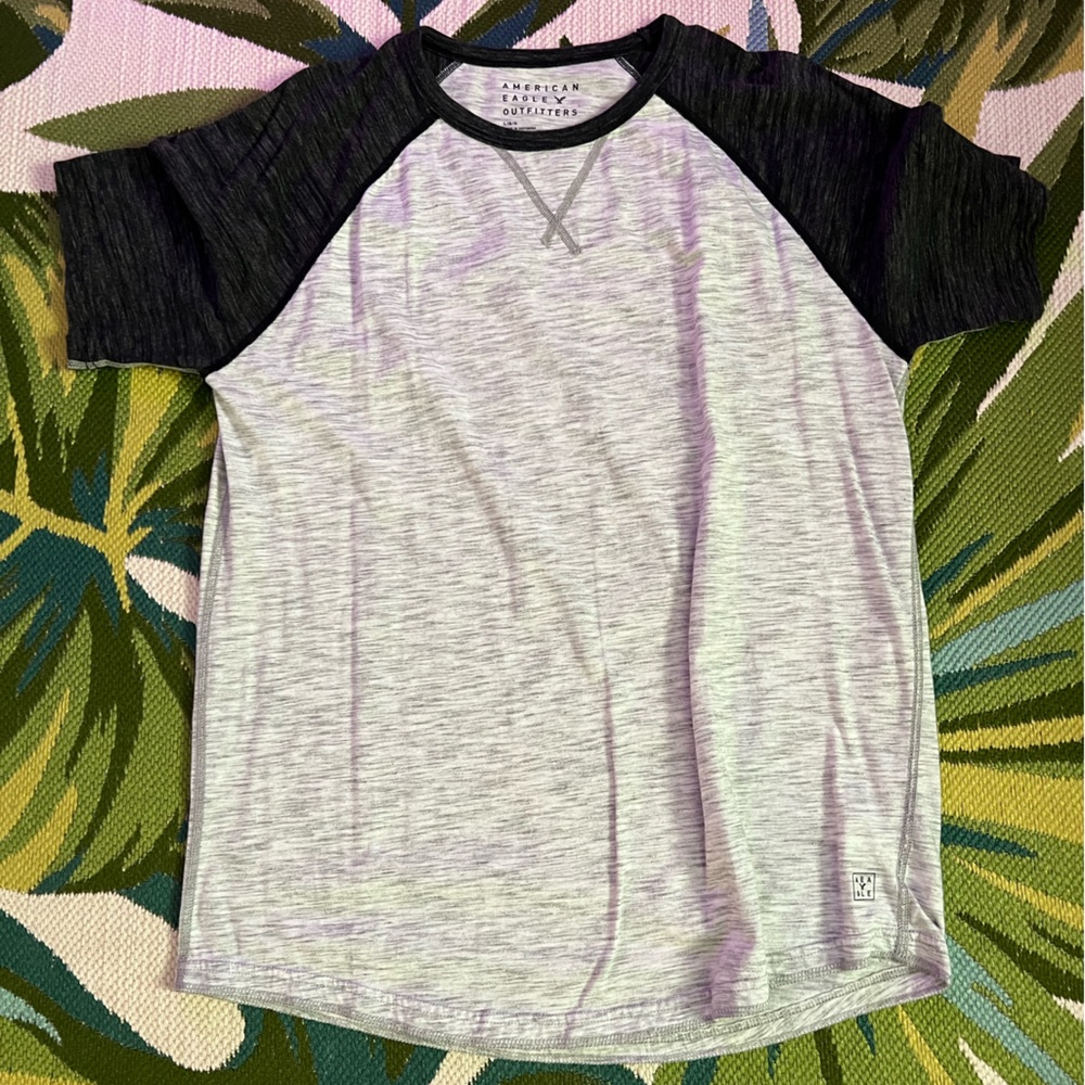Men’s American eagle shirt